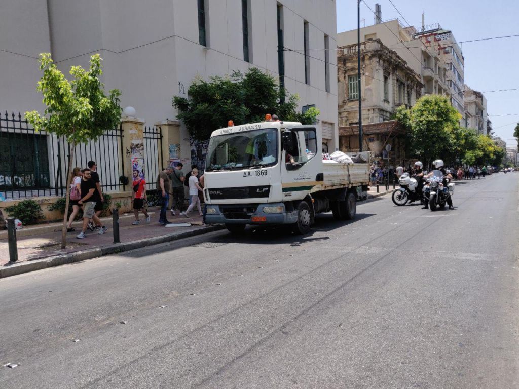 Aστυνομική επιχείρηση στην ΑΣΟΕΕ κατά του παραεμπορίου