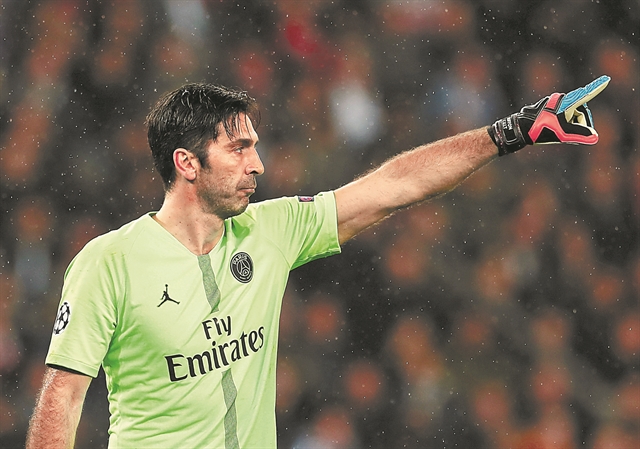 Μπουφόν και Παρί, c’ est fini