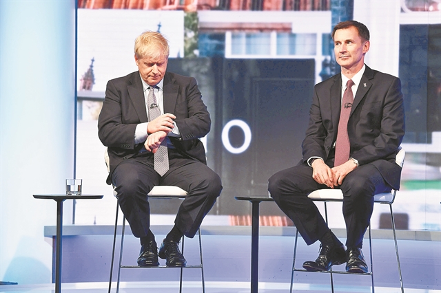 «Μπόρις, είσαι ένας δειλός»