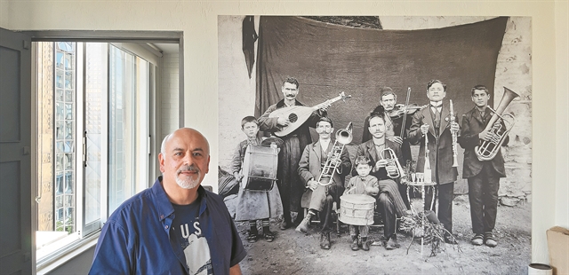 «Η μεγάλη δύναμη του Ελληνα είναι το δημοτικό και το λαϊκό»