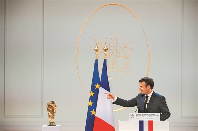 «Θα συνεχίσω να στηρίζω την Ελλάδα»