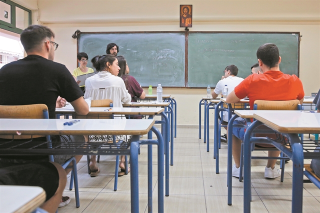 Φρένο στα «πράσινα» και «κόκκινα» τμήματα