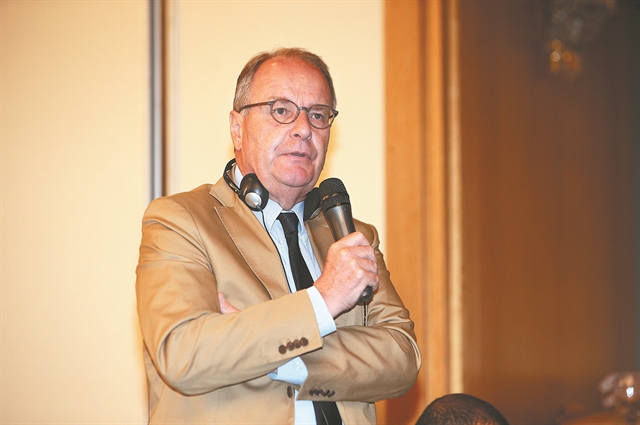 Το σχέδιο παραίτησης του Μαρκ Κλάτενμπεργκ