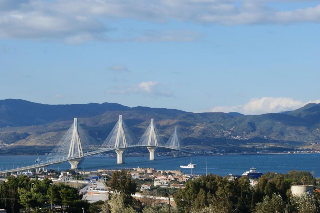 Πτώση ποδηλάτη από τη Γέφυρα Ρίου – Αντιρρίου