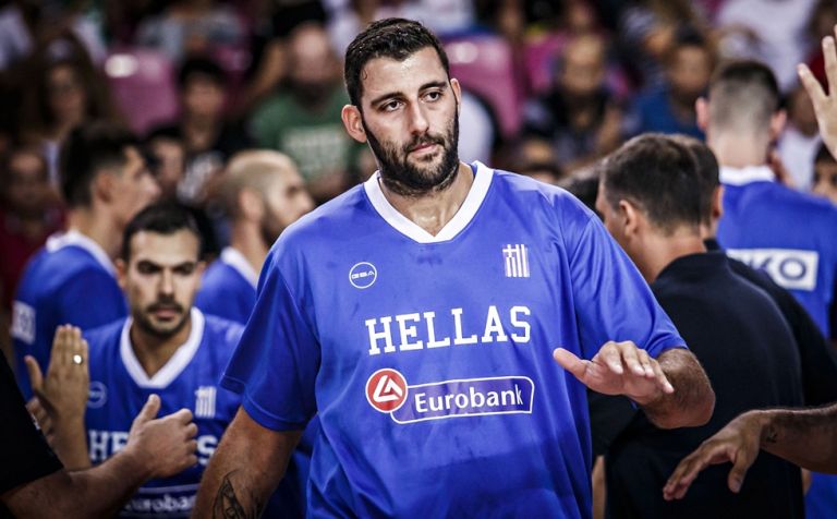 Μπουρούσης: «Η Κρήτη είναι ιδανική για διεθνή τουρνουά μπάσκετ» | tanea.gr