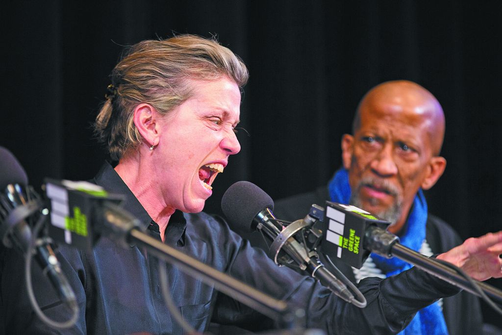 «Με τις τραγωδίες ζούμε όσα πνίξαμε μέσα μας»