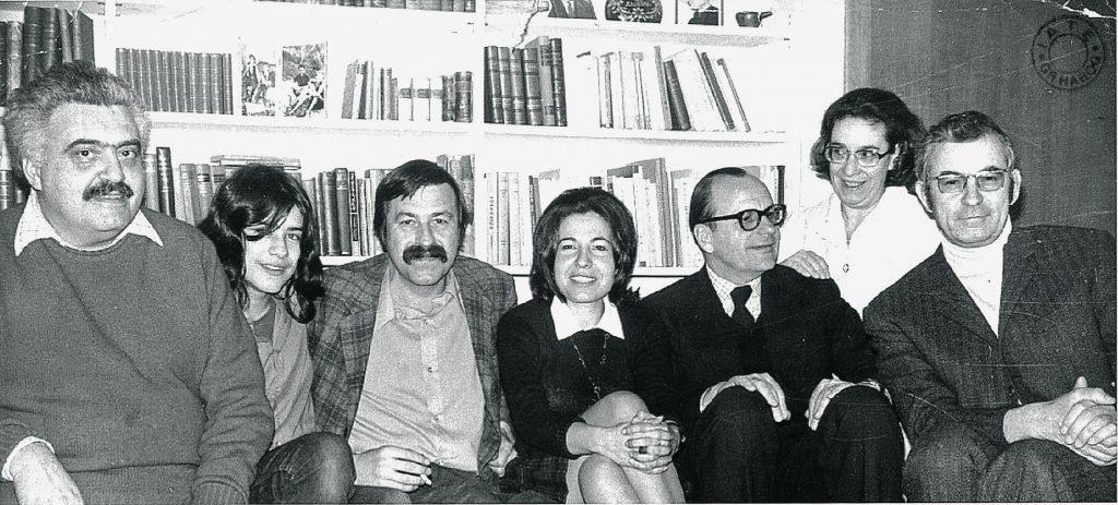 Πέρα από την ΕΟΚ και την πολιτική