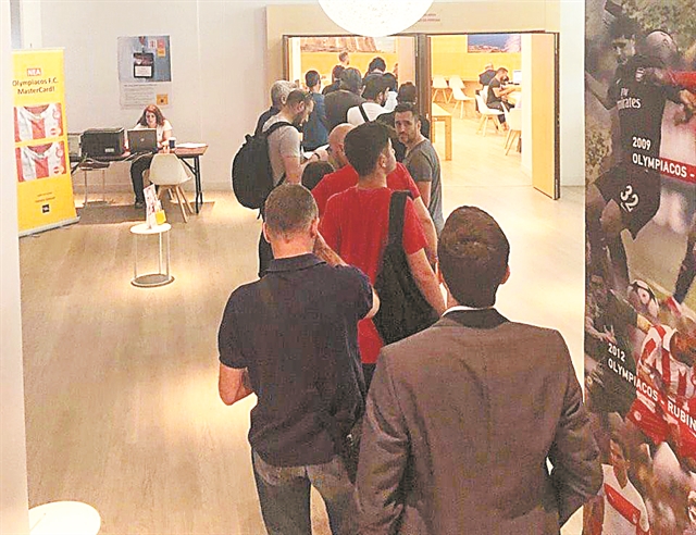 Περισσότερες από 8.000 ανανεώσεις των διαρκείας