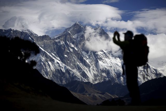 Γιατί χάνουν τη ζωή τους τόσοι ορειβάτες στο Έβερεστ