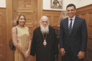 Κικίλιας – Μπαλατσινού πήγαν στον Αρχιεπίσκοπο Ιερώνυμο να τους ευλογήσει