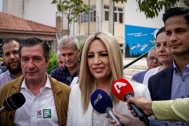 Γεννηματά : Εγώ είμαι αρχηγός, εγώ παίρνω τις αποφάσεις