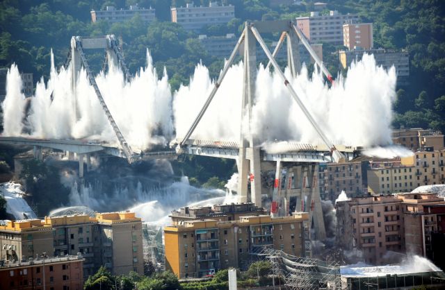 Γένοβα: Κατεδάφισαν τη γέφυρα που κατέρρευσε σκοτώνοντας 43 άτομα | tanea.gr