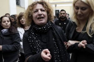 Δώρα Ζέμπερη: Ξεσπά  η μητέρα της για τα λεφτά που της ζητούν