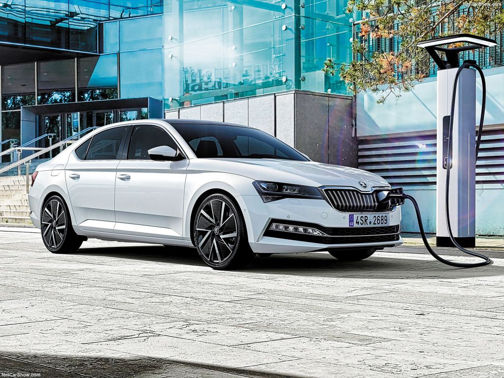 Για πρώτη φορά και υβριδικό