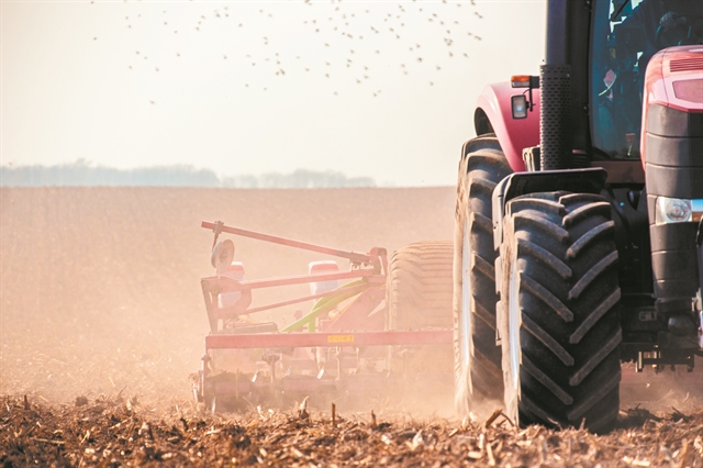 Τα σύγχρονα τρακτέρ αυξάνουν το εισόδημα