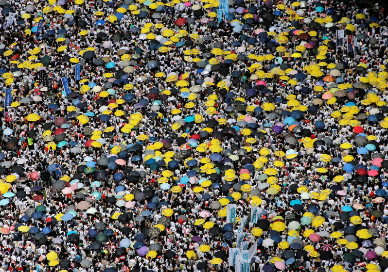 Χονγκ Κονγκ: Μεγάλη κινητοποίηση κατά του νομοσχεδίου για έκδοση υπόπτων