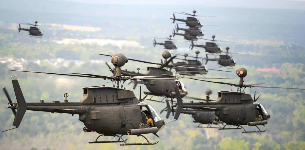 Τα αμερικανικά ελικόπτερα που έφτασαν στο Βόλο και σε χέρια Ελλήνων πιλότων