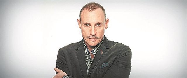 Ο ελληνικός λαός μπροστά σε δίλημμα