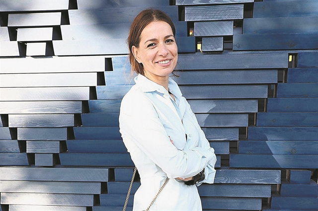 Η γκαλερί, ο Κασόγκι και η παραίτηση