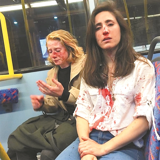 «Να έχουμε θάρρος, να υψώνουμε το ανάστημά μας»