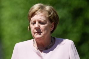 Γιατί τρέμει η Άνγκελα Μέρκελ – Τι συμβαίνει με την υγεία της