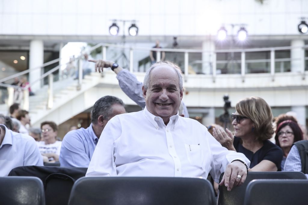 «Θερμή» υποδοχή στο Twitter για Κουίκ και Βασιλικό