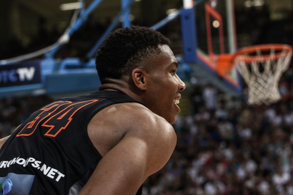 Μητσοτάκης για Αντετοκούνμπο: Μας κάνεις περήφανους