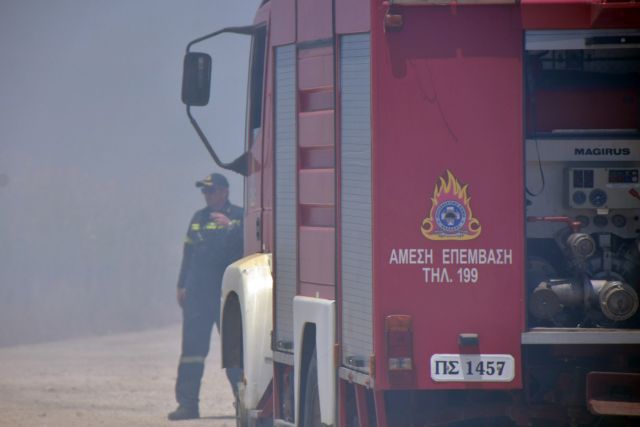 Φωτιά σε βιοτεχνία επίπλων στο Σχηματάρι – Τραυματίας ο ιδιοκτήτης