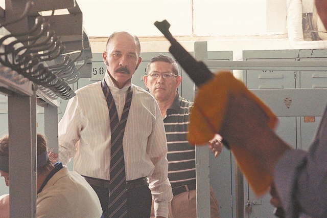 Στο κόκκινο