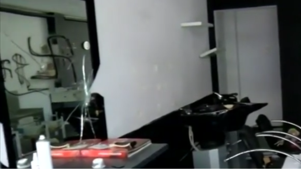 Έσπασαν κομμωτήριο στην Αργυρούπολη και ζωγράφισαν σβάστικα