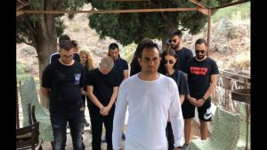 Συγκλονιστικό βίντεο για τα τροχαία: «Έχεις πάει σε κηδεία 20χρονου;»