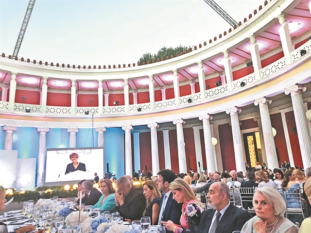 Μια μεγάλη γιορτή για τον ανθρωπισμό και την αλληλεγγύη…