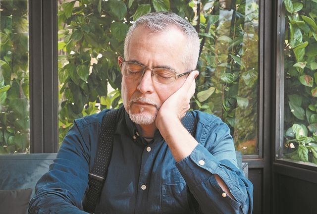 Αντώνης Νικολής