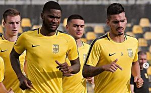 Τι είπε ο Ιντέγε για τους συμπαίκτες του στον Άρη (pic)