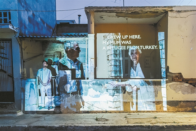 «Μυστήριο» στη γειτονιά των προσφύγων