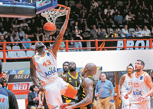 Πέμπτος και… φαρμακερός