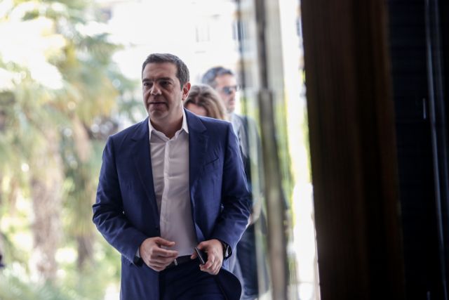 Στην Κύπρο ο Τσίπρας για το ύστατο χαίρε στον Χριστόφια