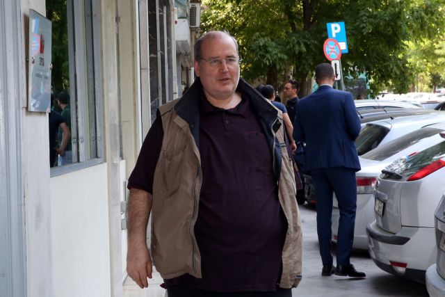 Φίλης: Ο Καραμανλής οδήγησε στην ξέρα την ελληνική οικονομία