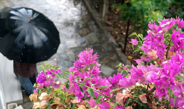 Αλλαγή σκηνικού: Σφοδρές βροχοπτώσεις και χαλάζι