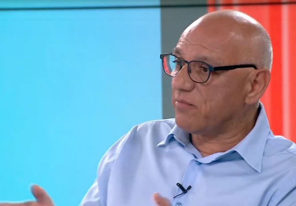 Στα «χαρακώματα» γιατροί και φαρμακοποιοί για τους εμβολιασμούς