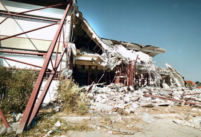 Σεισμός στην Αθήνα: Ξύπνησε ο εφιάλτης του 1999 στην Αθήνα