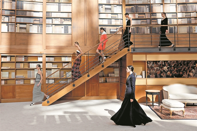 Τι έδειξε η Haute Couture στο Παρίσι;