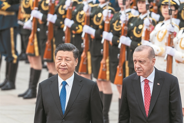 Στο Πεκίνο βλέπει τη σωτηρία του ο Ταγίπ Ερντογάν