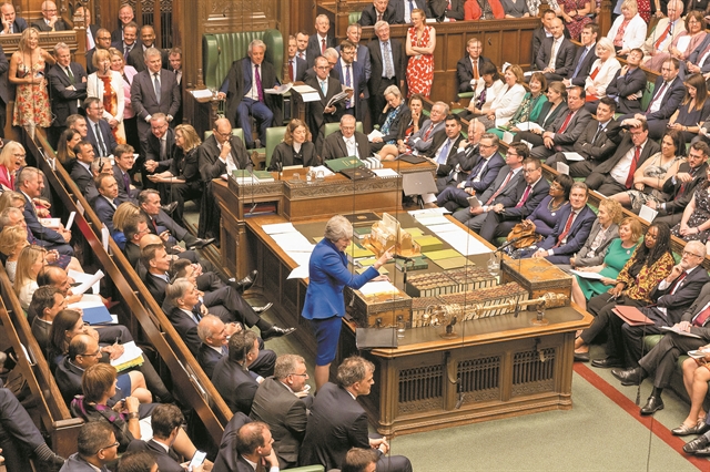 Τα χρυσά διαζύγια της Ντάουνινγκ Στριτ