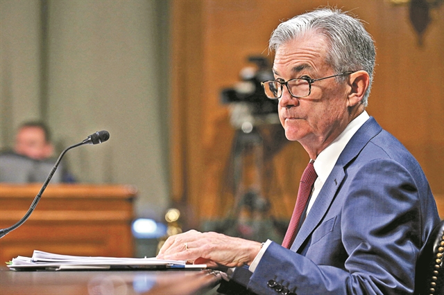 Ψαλίδι 0,25% στα επιτόκια για να τονωθεί η ανάπτυξη