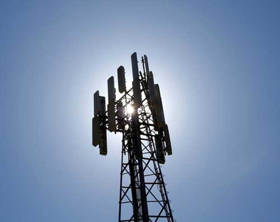 Σεισμός στην Αθήνα: Μετ’ εμποδίων οι τηλεπικοινωνίες