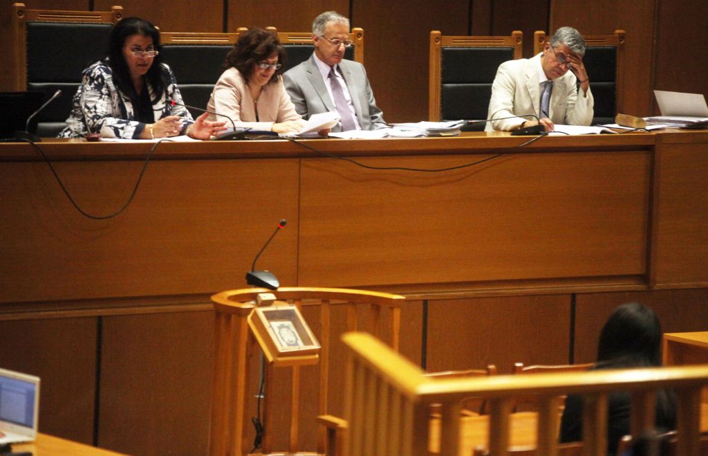 Δίκη Χρυσής Αυγής: Απώλεια μνήμης και αντιφάσεις στην απολογία συγκατηγορούμενου του Ρουπακιά