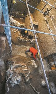 Hφαιστειολόγοι εναντίον αρχαιολόγων!