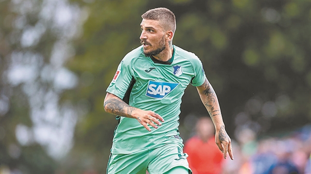 «Είναι άχαρο αλλά θα παίξουμε»