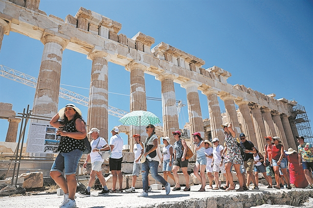 Με συνταγή… Μουσείου Ακρόπολης προχωρά το υπουργείο Πολιτισμού